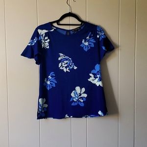 Banana Republic ruffle-sleeved floral top.